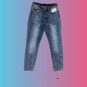 Judy Blue Distressed Ankle Jeans